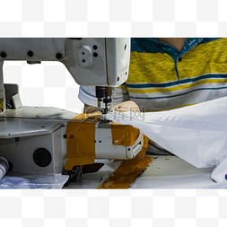 传统制衣八十年代裁缝师缝纫机缝