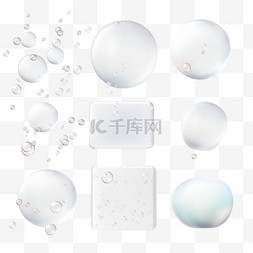 肥皂泡沫和不同形状的泡沫在透明