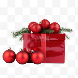 新年透明背景图片_有圣诞球和树枝的红色礼品盒