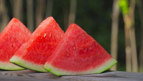 实拍夏日水果西瓜清凉水果夏日实拍