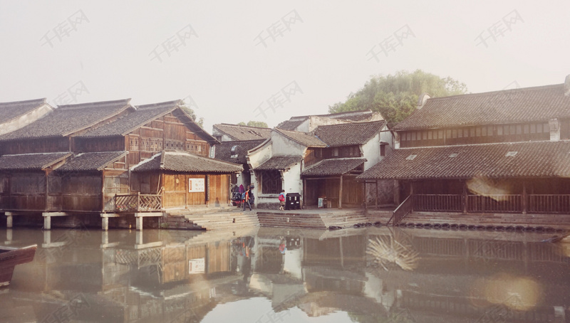 豪车配乐音频素材_车外景象一闪而过背景音效