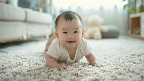 趴在地毯上的婴儿摄影7