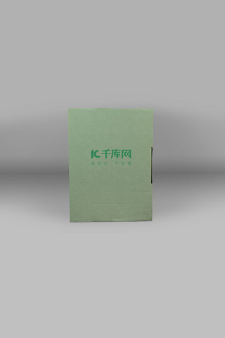 牛皮海报模板_绿色牛皮镂空产品盒样机