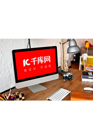 电子产品展示海报模板_办公桌面电子产品展示显示屏实木色创意样机