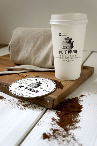 咖啡机包装海报模板_咖啡杯包装白色简洁样机