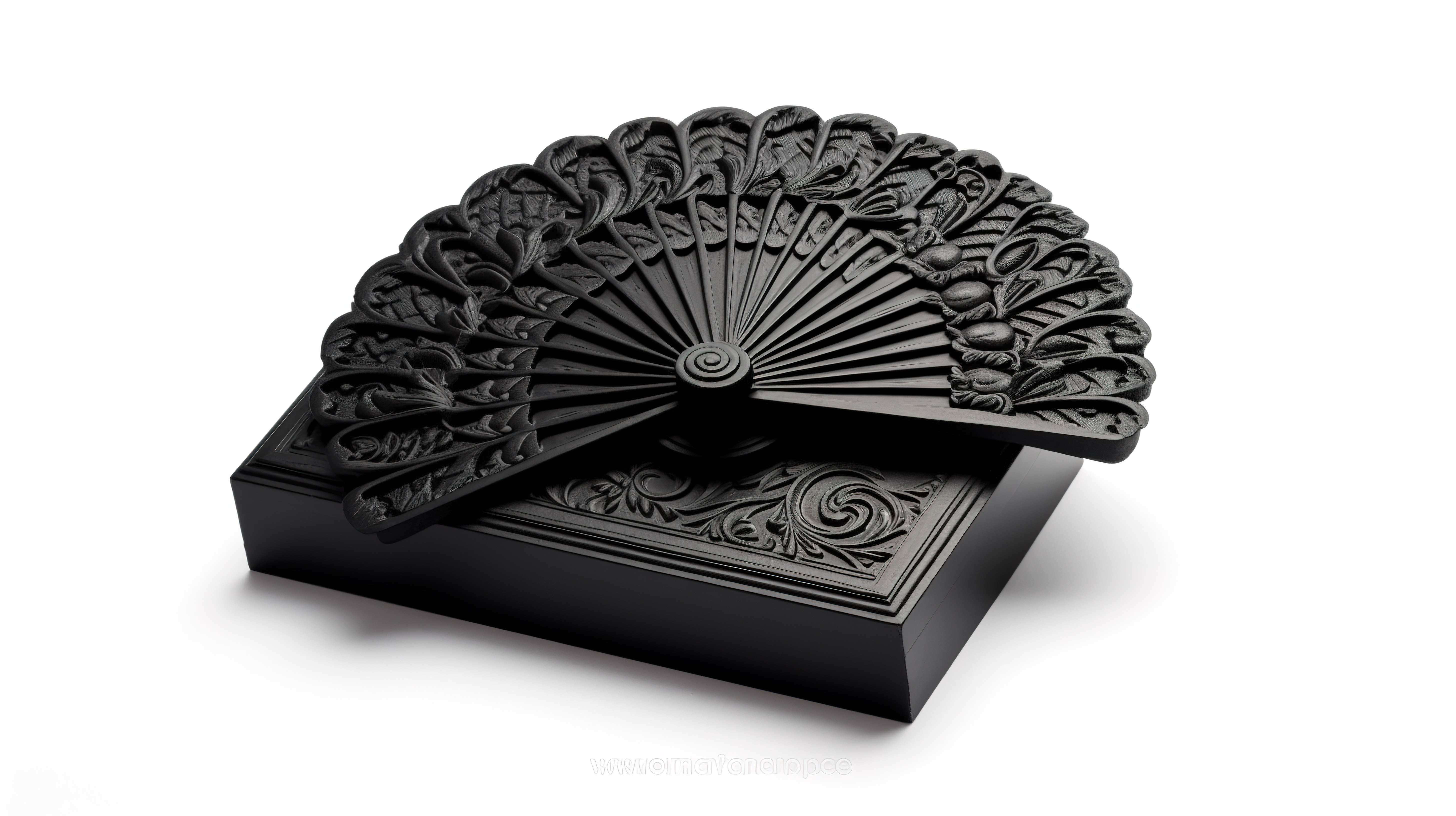 白色背景展示了黑色木手扇的 3D 渲染，带有精致的雕刻细节和配套的盒子图片