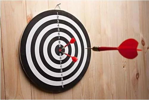 扔飞镖射中声音音效