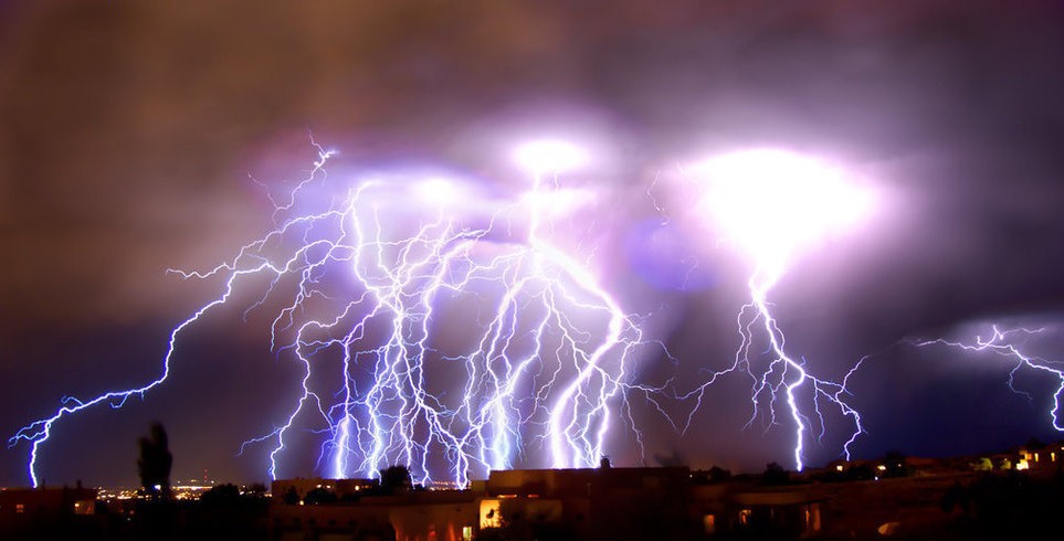霹雳雷电激烈紧张影视氛围音效