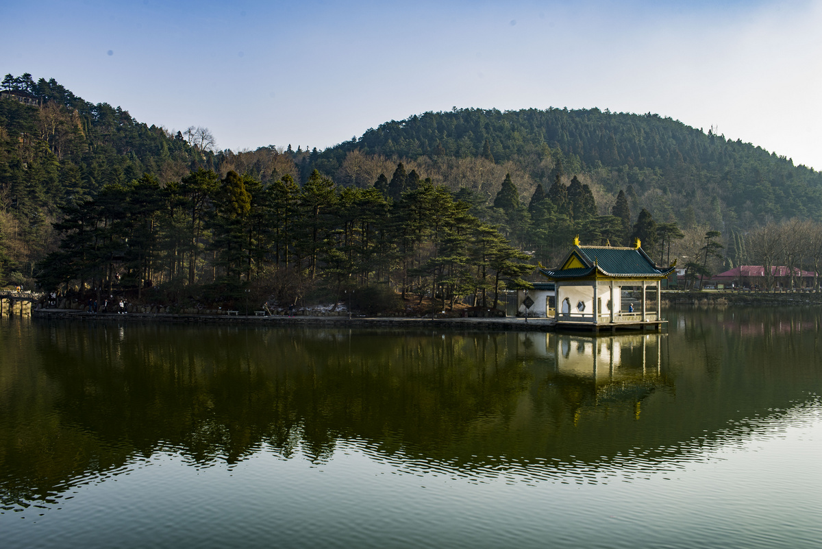 庐山如琴湖自然风景摄影图图片