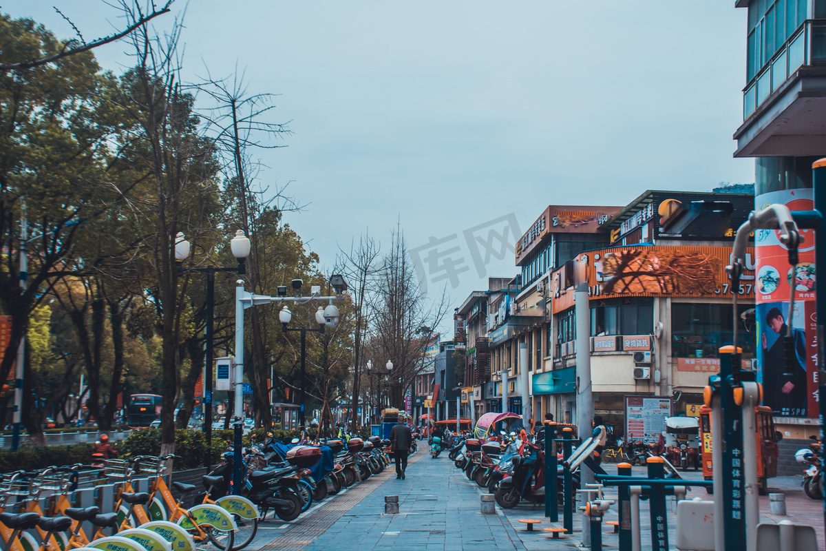 桂林生活气息的城市街道摄影图图片