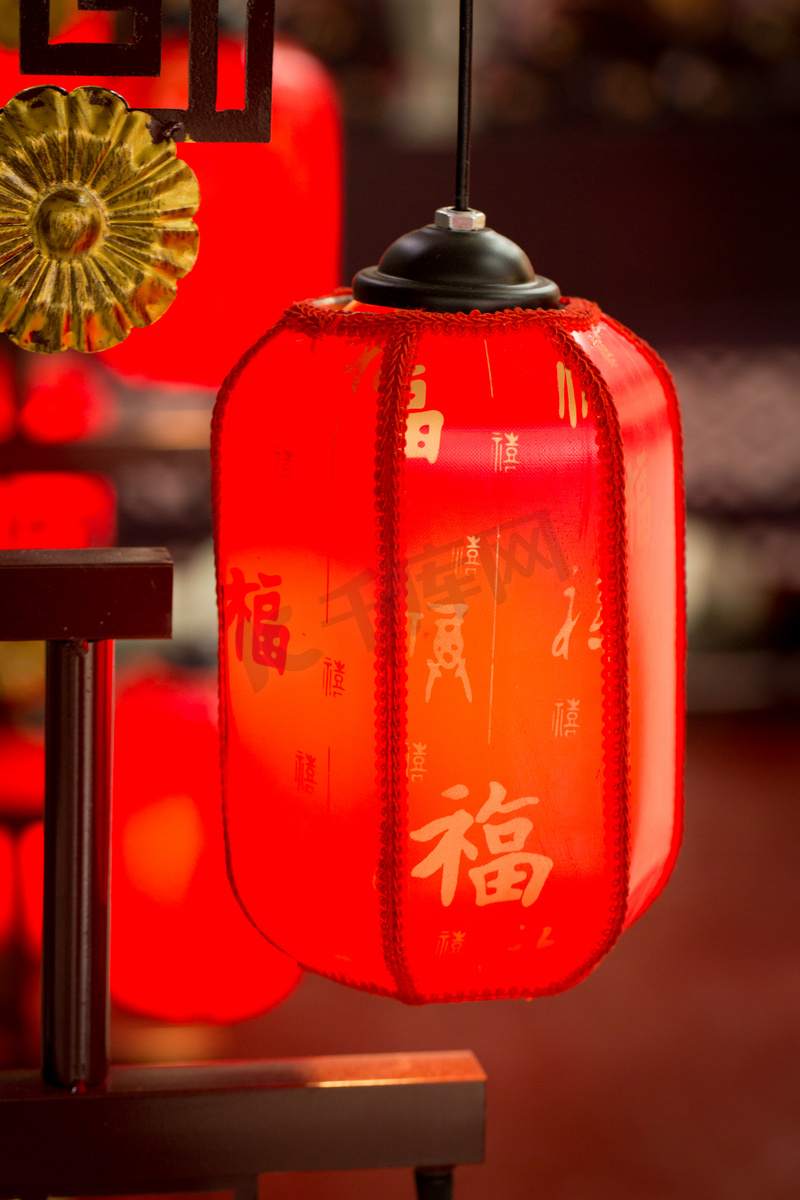 春节红灯笼过节氛围中式团圆图片