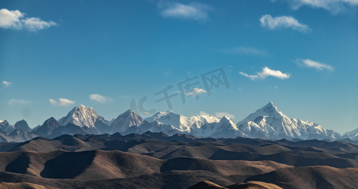 冬天风景贡嘎雪山自然风景图片