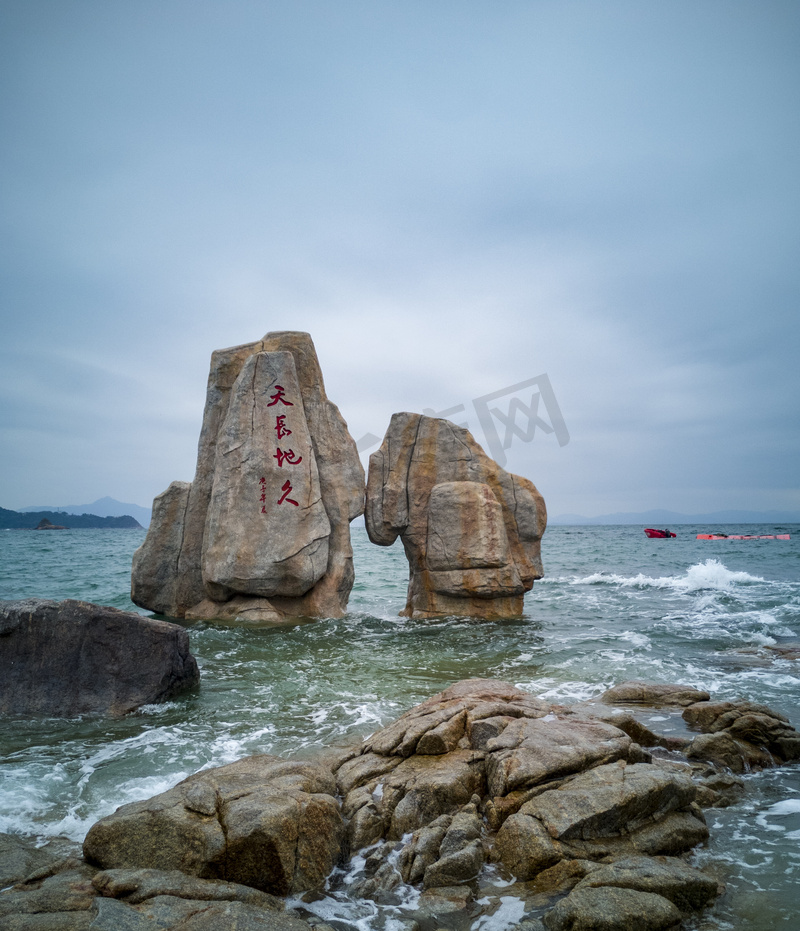 深圳下午石碑大梅沙海边摄影图配图图片