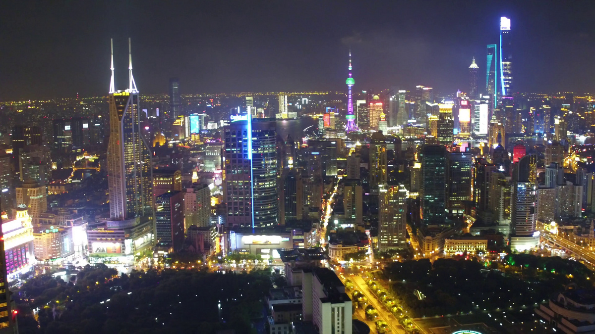 上海陆家嘴城市夜景航拍图片