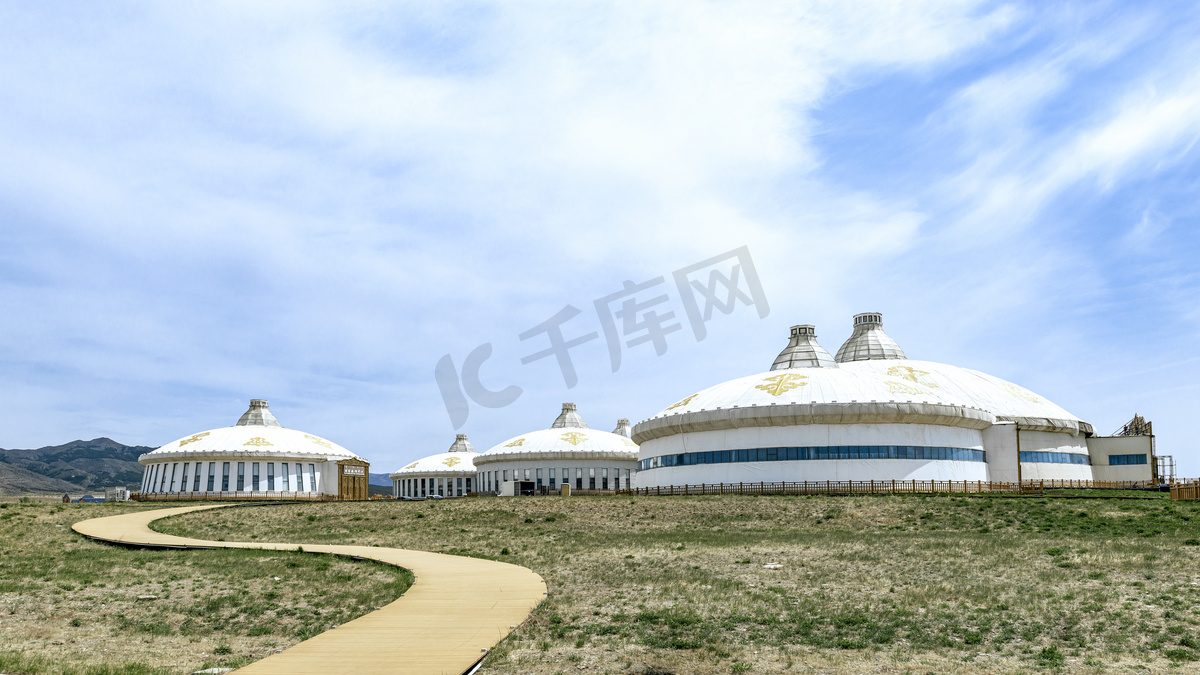 蒙古包上午蒙古包春季素材摄影图配图图片