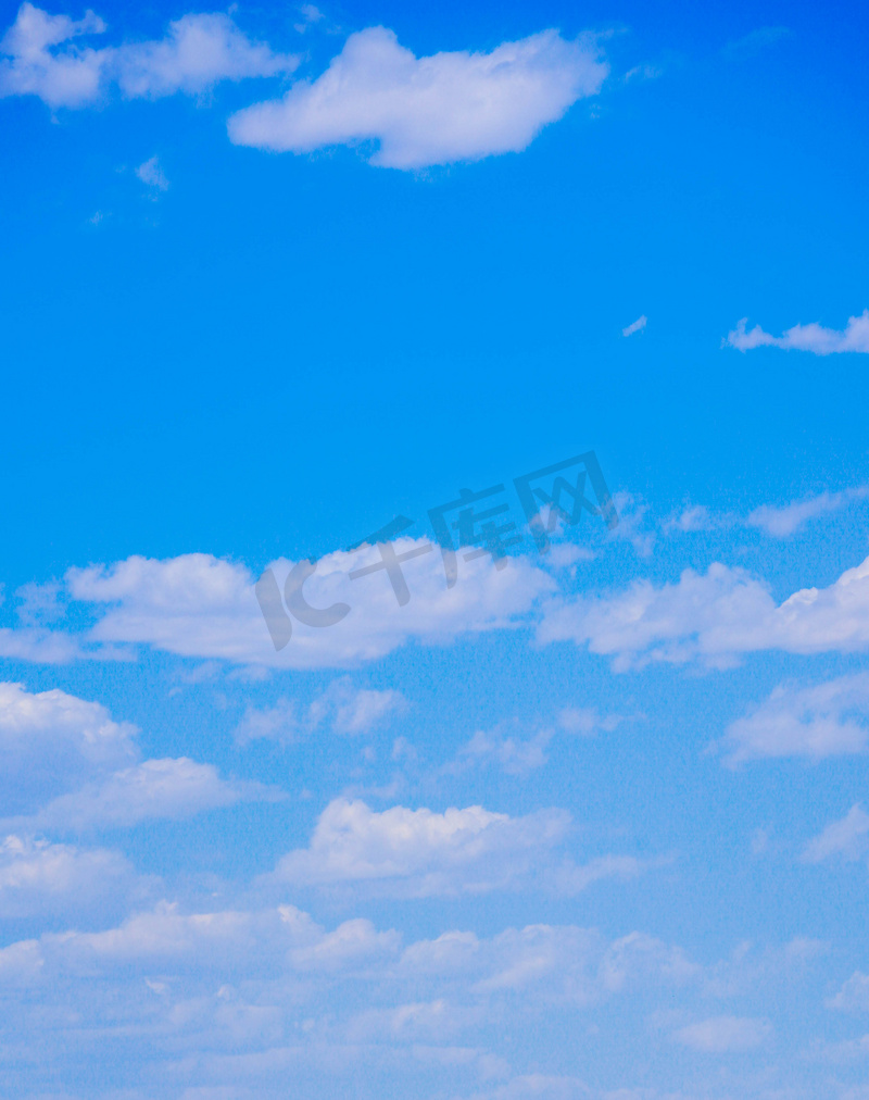 蓝天白云白天白云湛蓝天空白云飘摄影图配图图片