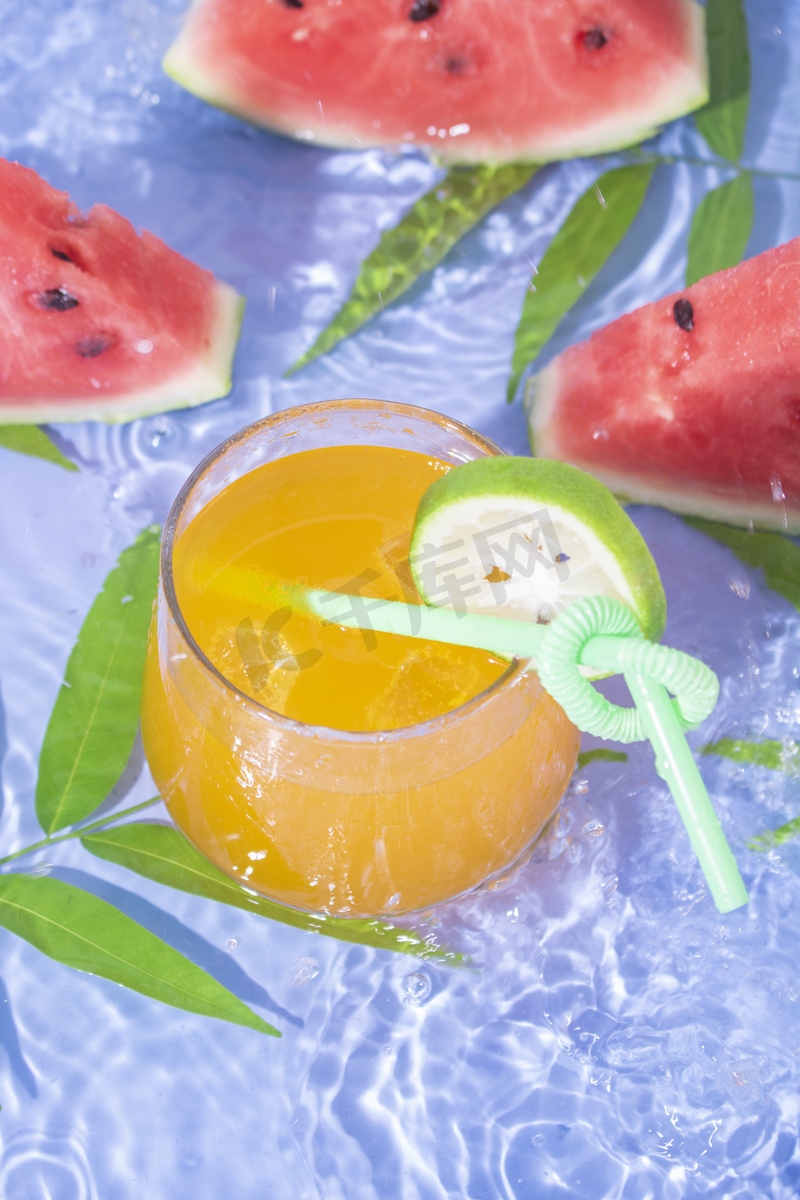 夏季果汁夏季果粒橙水池美食实拍摄影图配图图片
