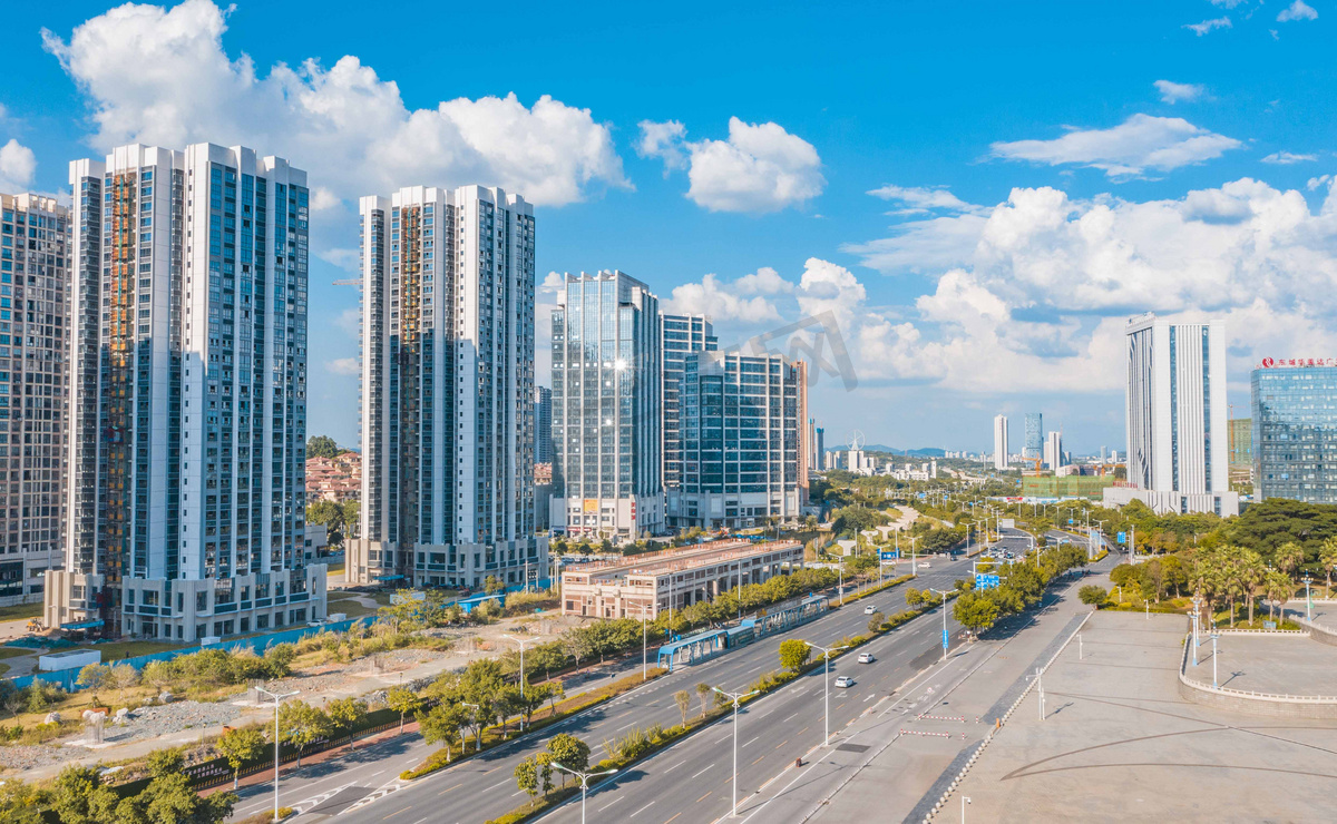 城市建筑正午广西南宁住宅小区航拍摄影图配图图片