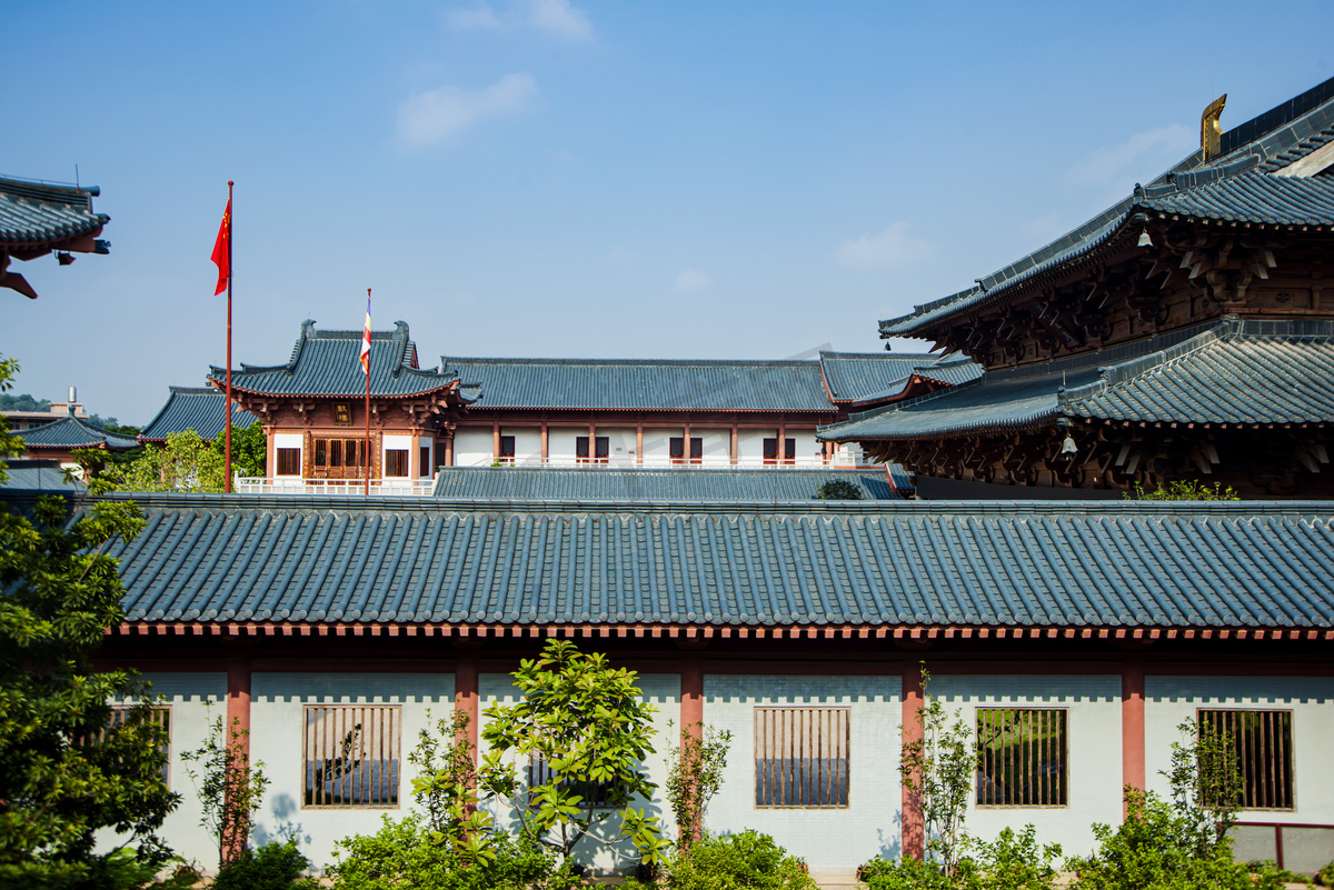 广州花都区华严寺庙堂古建筑群摄影图配图图片