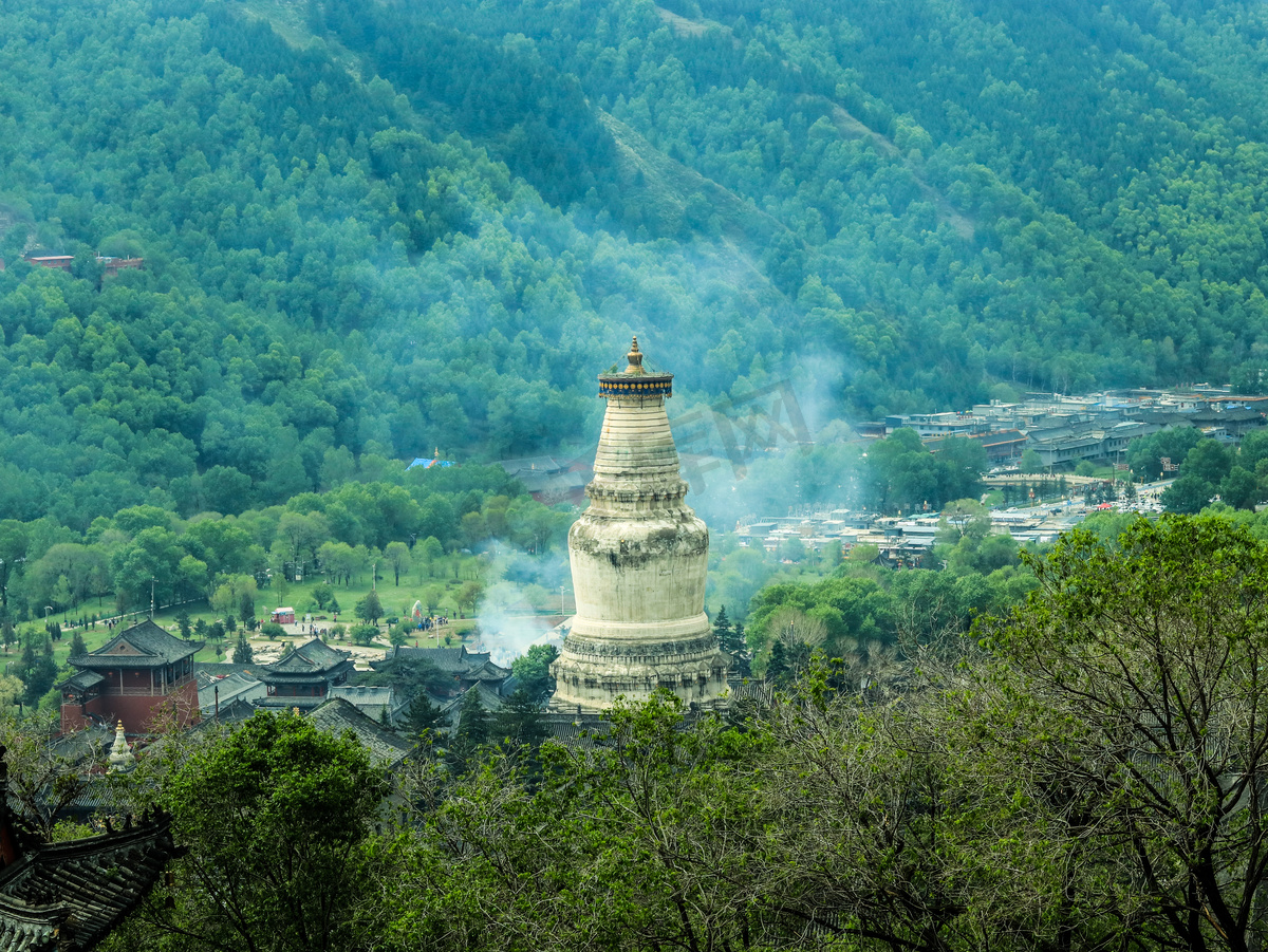 名胜古迹山西五台山风光白天五台山五台山风光摄影图配图图片