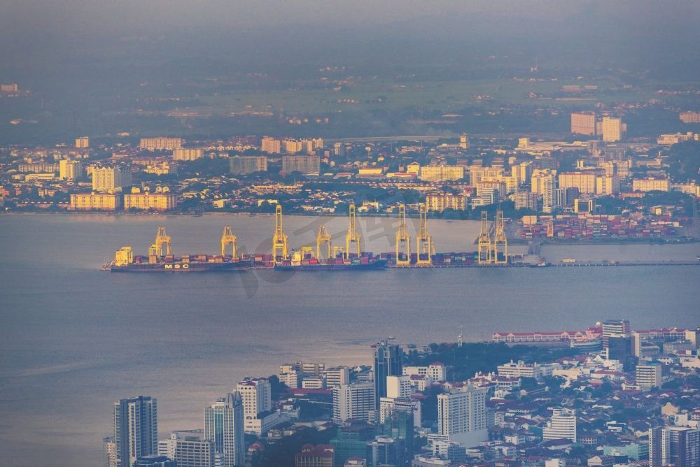 槟城市景，从槟城山看图片