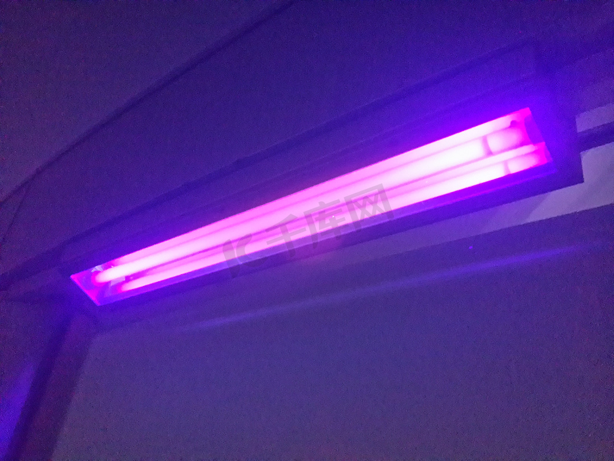 紫外线灯图片