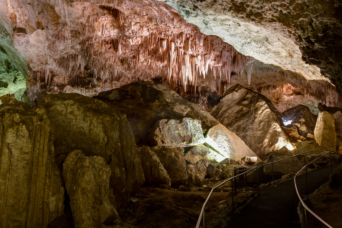 卡尔斯巴德洞穴图片