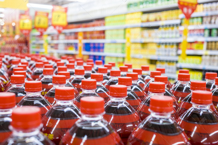 超市瓶装饮料高清摄影大图