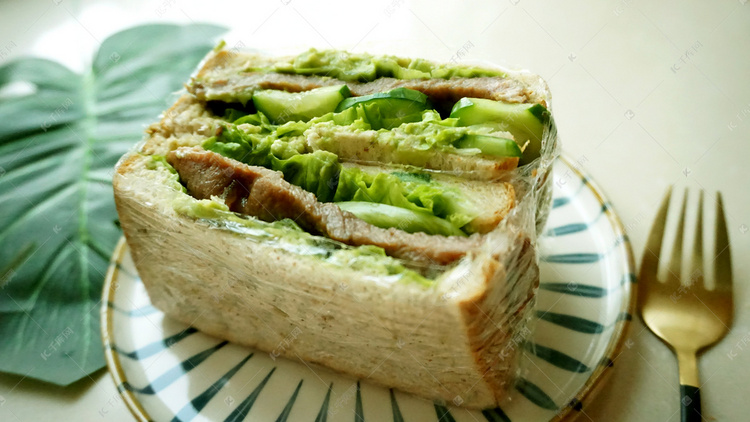 早餐三明治摄影图