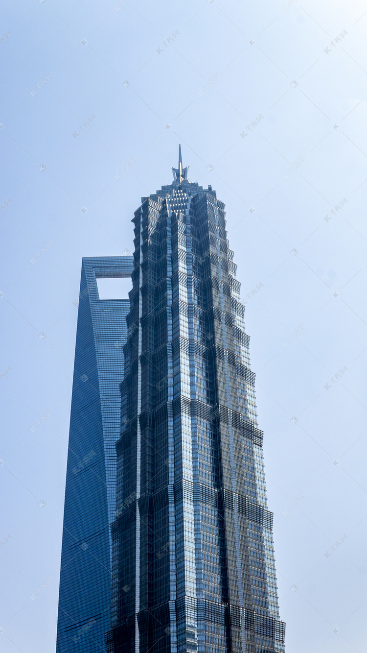 城市异形建筑高楼摄影图