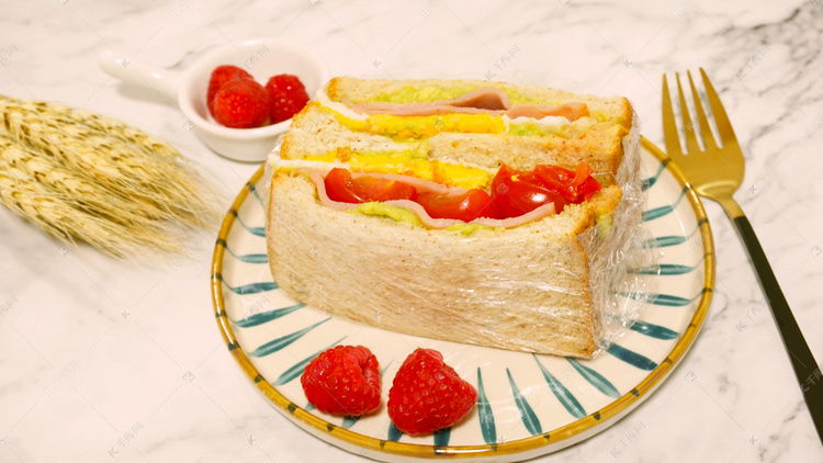 三明治早餐摄影图