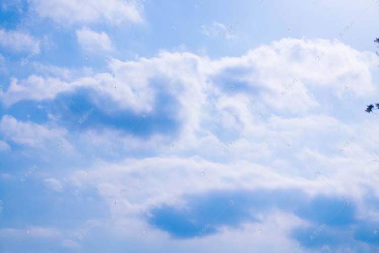 白云蓝色天空自然风景摄影图