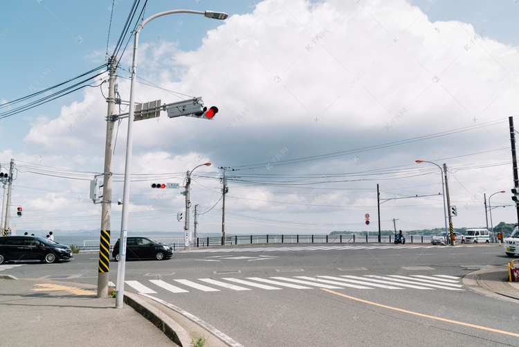 日本神奈川夏天海岸小镇摄影图