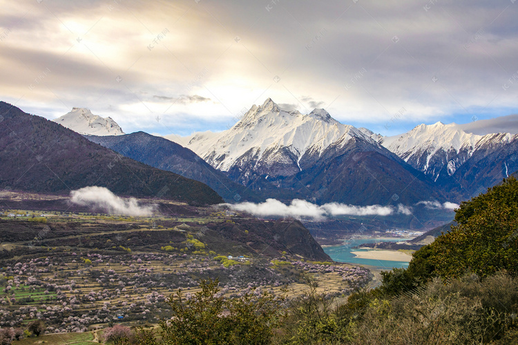 山光水色好风景摄影图