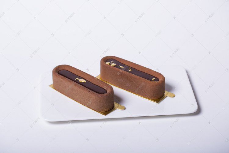 长方形巧克力可可蛋糕摄影图