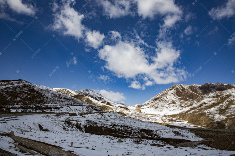 景区雪和山摄影图