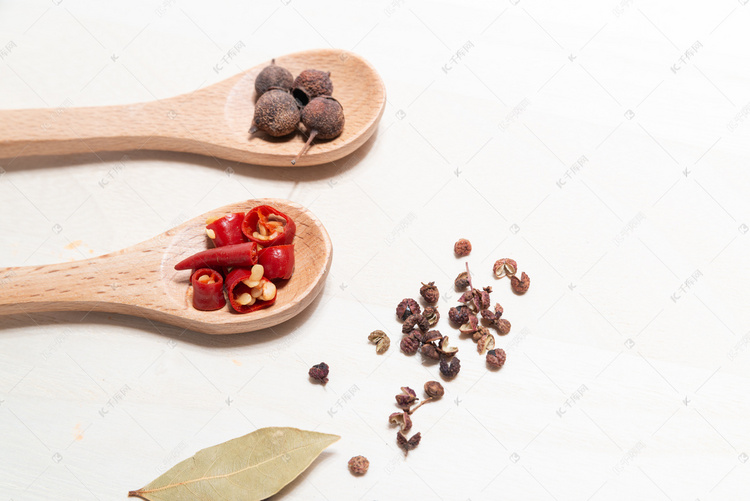 辣椒花椒调料卤料美食摄影图