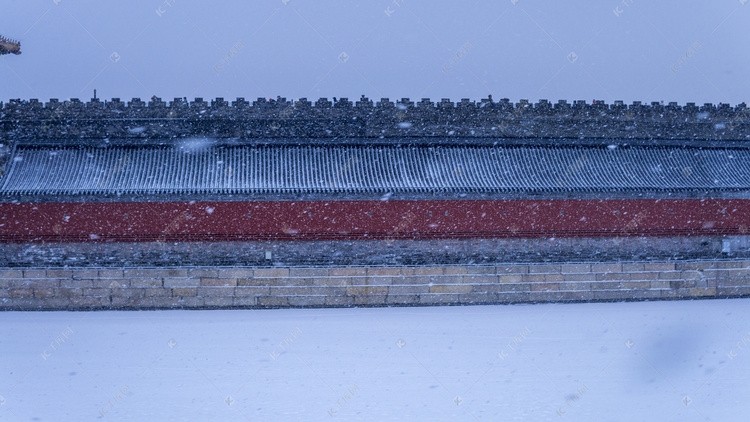 冬天故宫博物院城墙雪景摄影图