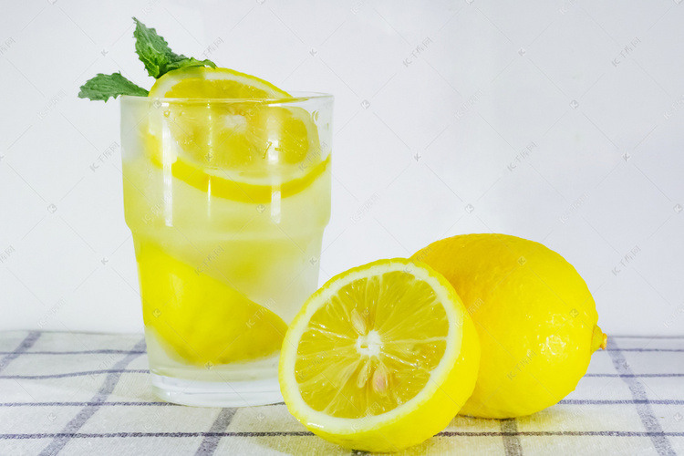 柠檬水摄影图
