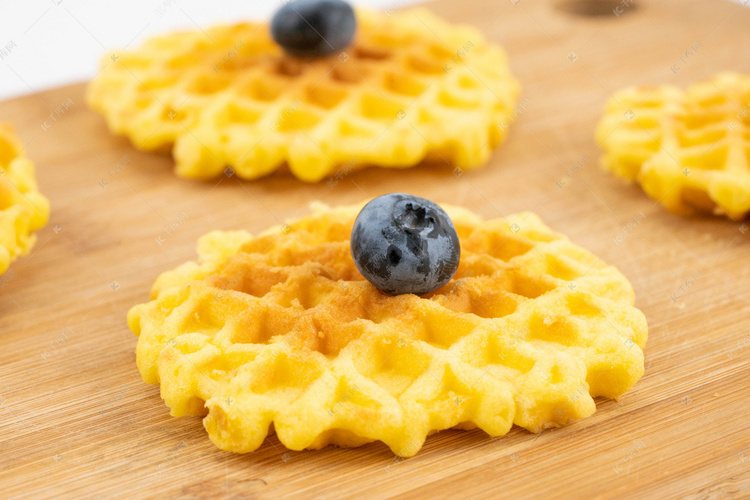 泡芙饼干食品摄影图