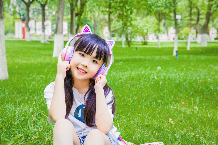 人像儿童摄影小学生小女孩人物肖像摄影图配图摄影作品