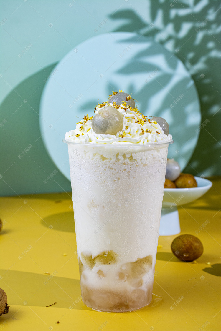 龙眼桂花沙冰下午龙眼桂花沙冰室内静物摄影图配图