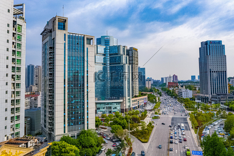 武汉城市建筑晴天高楼螃蟹岬航拍摄影图配图