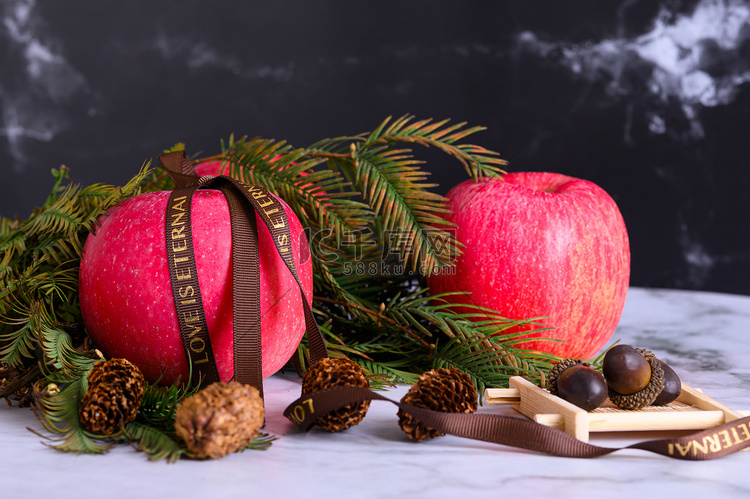 圣诞节日平安果水果摄影图