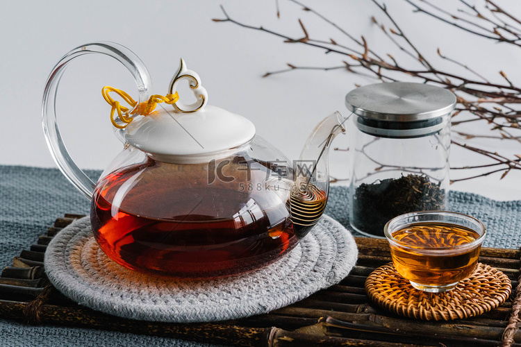 红茶茶饮茶壶茶水摄影图