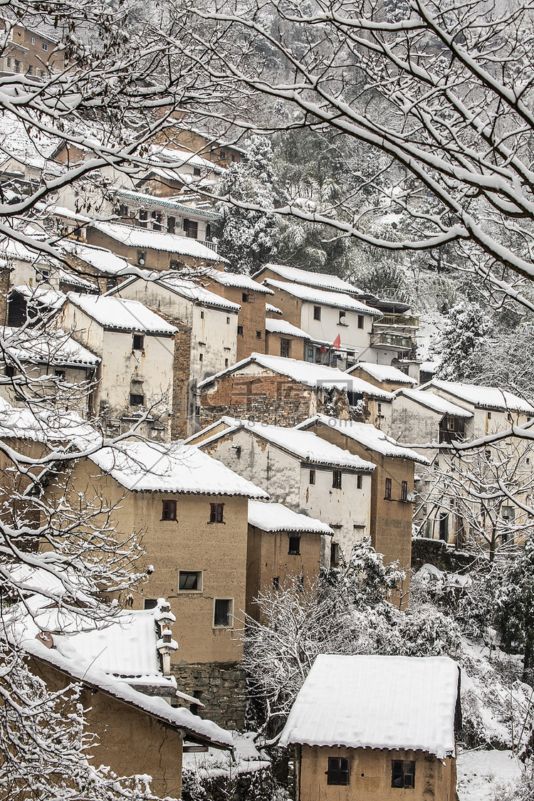 雪景土楼摄影图