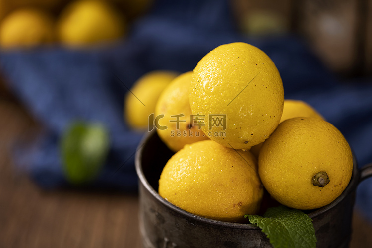 水果柠檬摄影图
