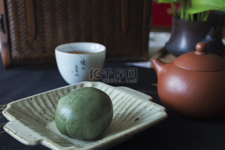 清明节传统美食青团摄影图