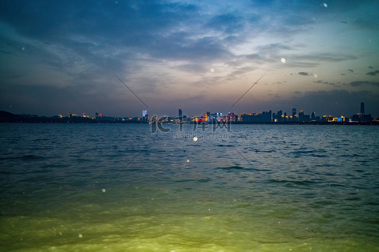 武汉城市地标夕阳城市夜景东湖俯