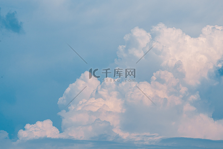 云朵云彩摄影图配图